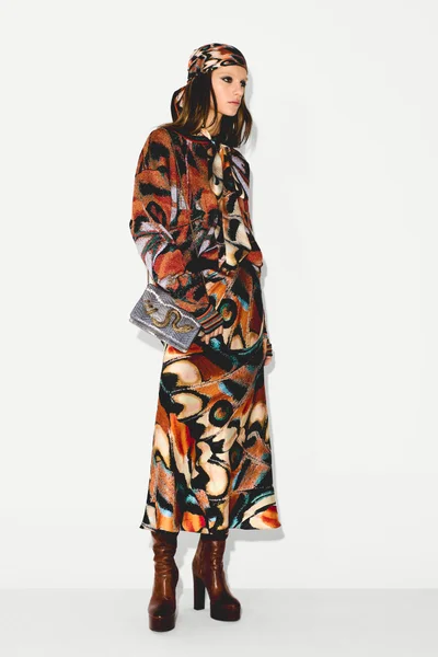 Look 11